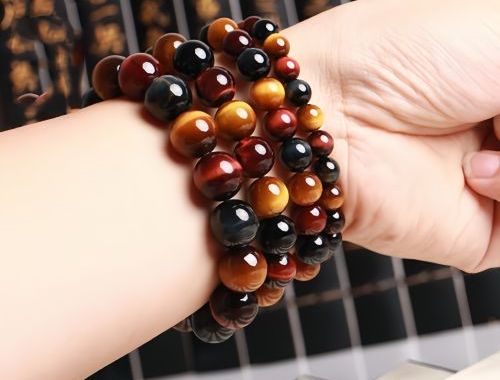Which Hand to Wear Tiger Eye Bracelet for Female? Left or Right? Understanding Meaning, Style, and Everyday Wearing Tips