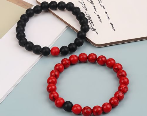 What Are Good Bracelets for Long Distance Couples? Meaningful Styles That Help You Feel More Connected