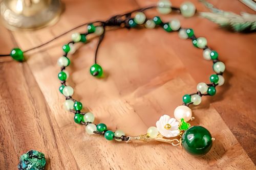 What Does an Ankle Bracelet Signify? The Meaning Behind This Elegant Jewelry Trend
