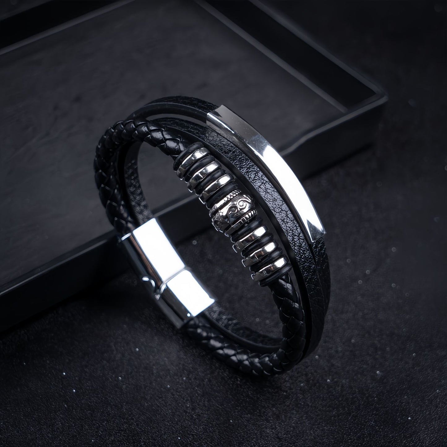 Decorative Metal Ring Men’s Leather Bracelet