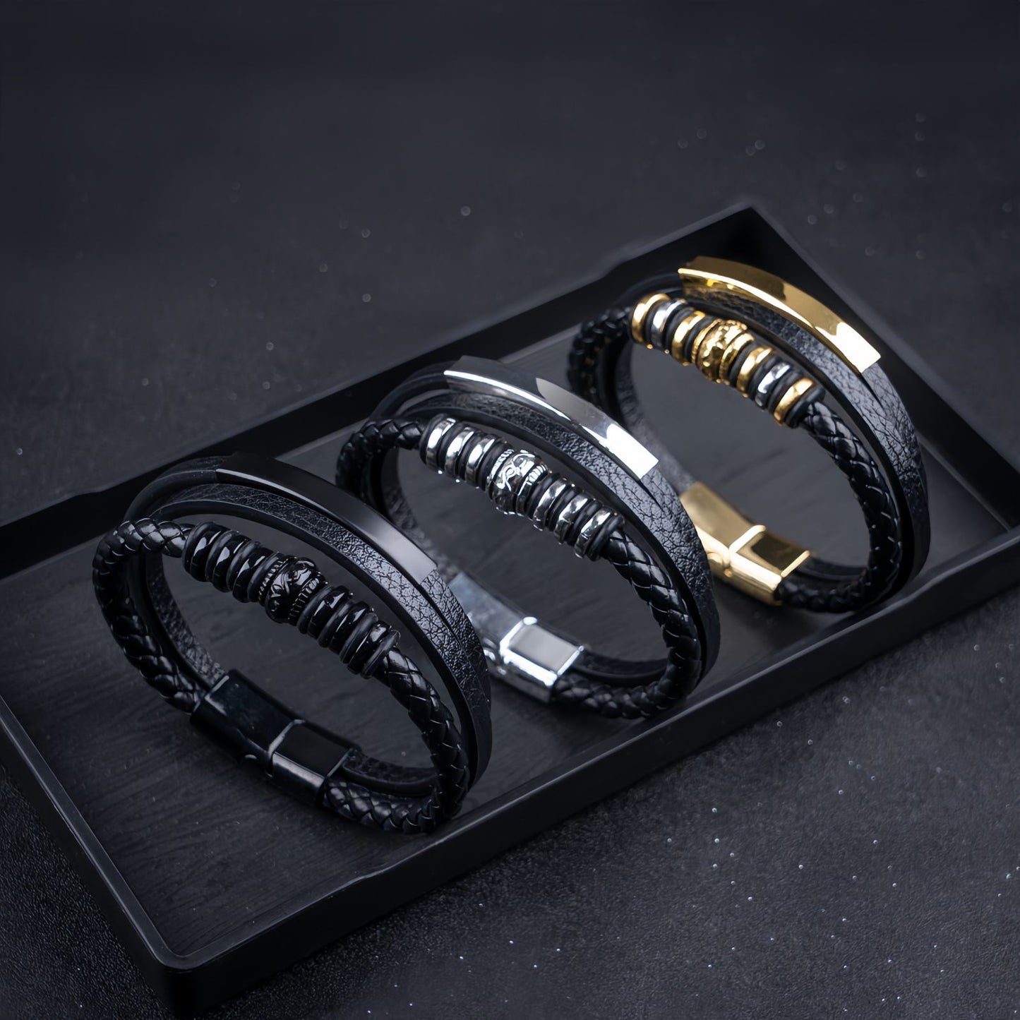 Decorative Metal Ring Men’s Leather Bracelet